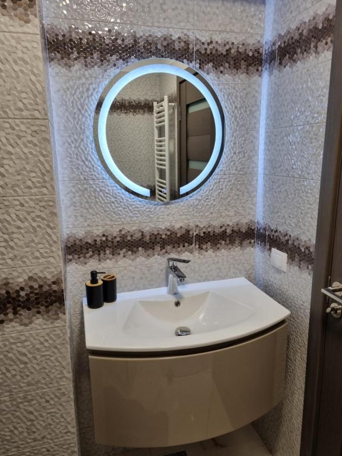 Luxury Apartments Бакеу Екстер'єр фото